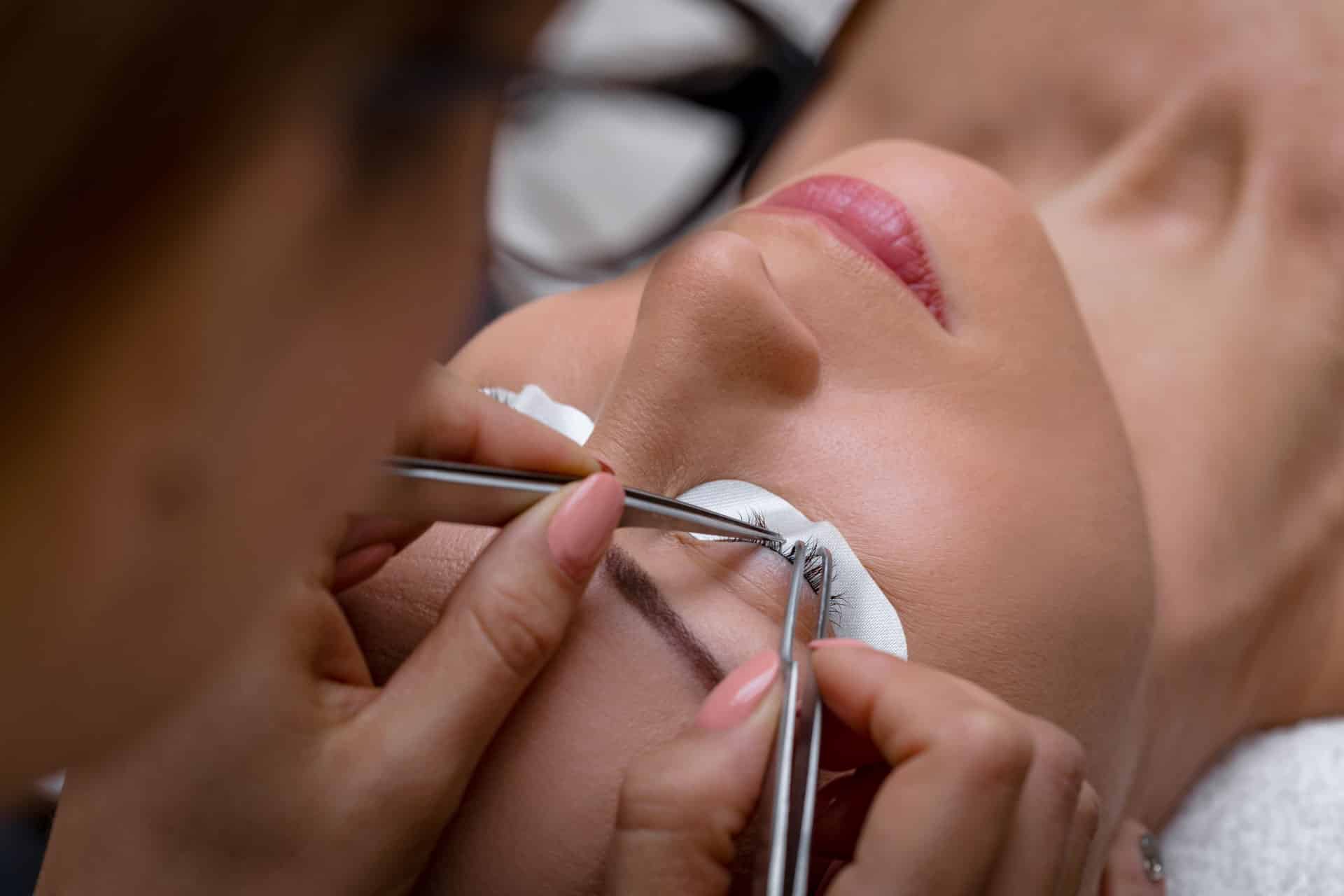 formation pose d'extensions de cils - Asia style nails