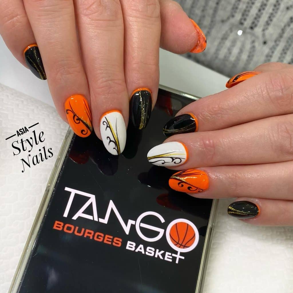 Réalisation d'un nail art au couleur des tango bourges basket